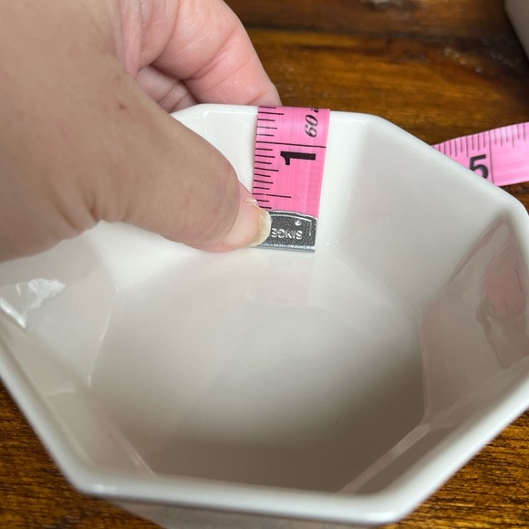 Odeme White Porcelain Catchall and Ring Dish with Geometric Slate Black Edges - Picture 16 of 16